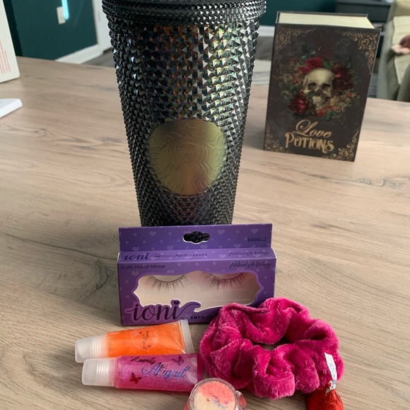 🖤 Starbucks Black Studded Tumbler 🖤